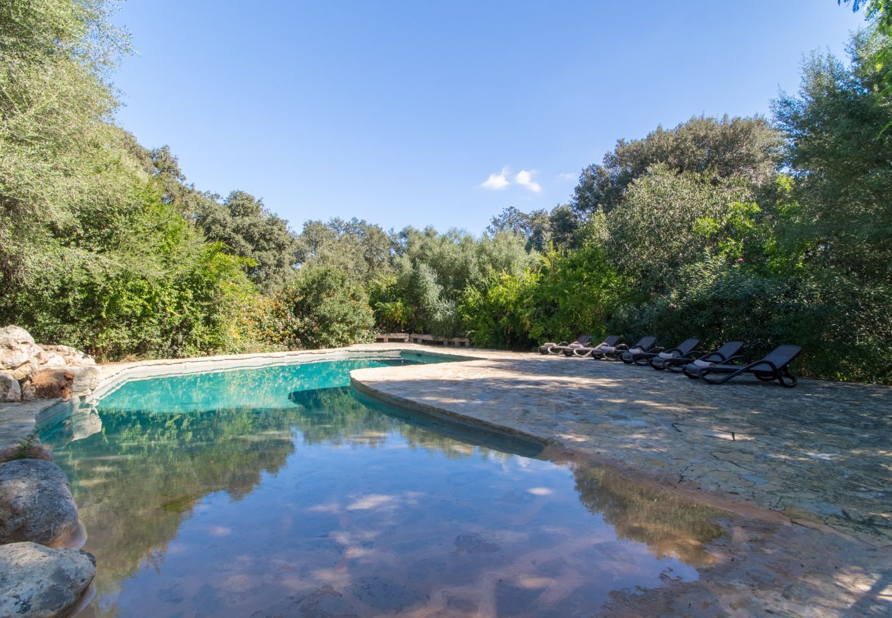 Fazenda em Buger - with fenced pool, ideal for families with children, near Buger and beaches, Mallorca