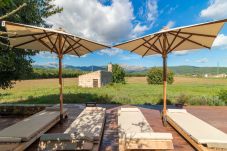 5 DBR, 5 BR, extra beds, AC, chimney, free Wifi Internet, wonderful garden with large pool and great BBQ area