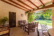 3 DBR, 3 BR, AC, fireplace, free wifi, fenced pool, huge garden with great barbecue zone and lots of space for playing