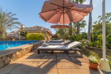 Country house in Inca - House with pool, playground and wifi, Inca, Mallorca
